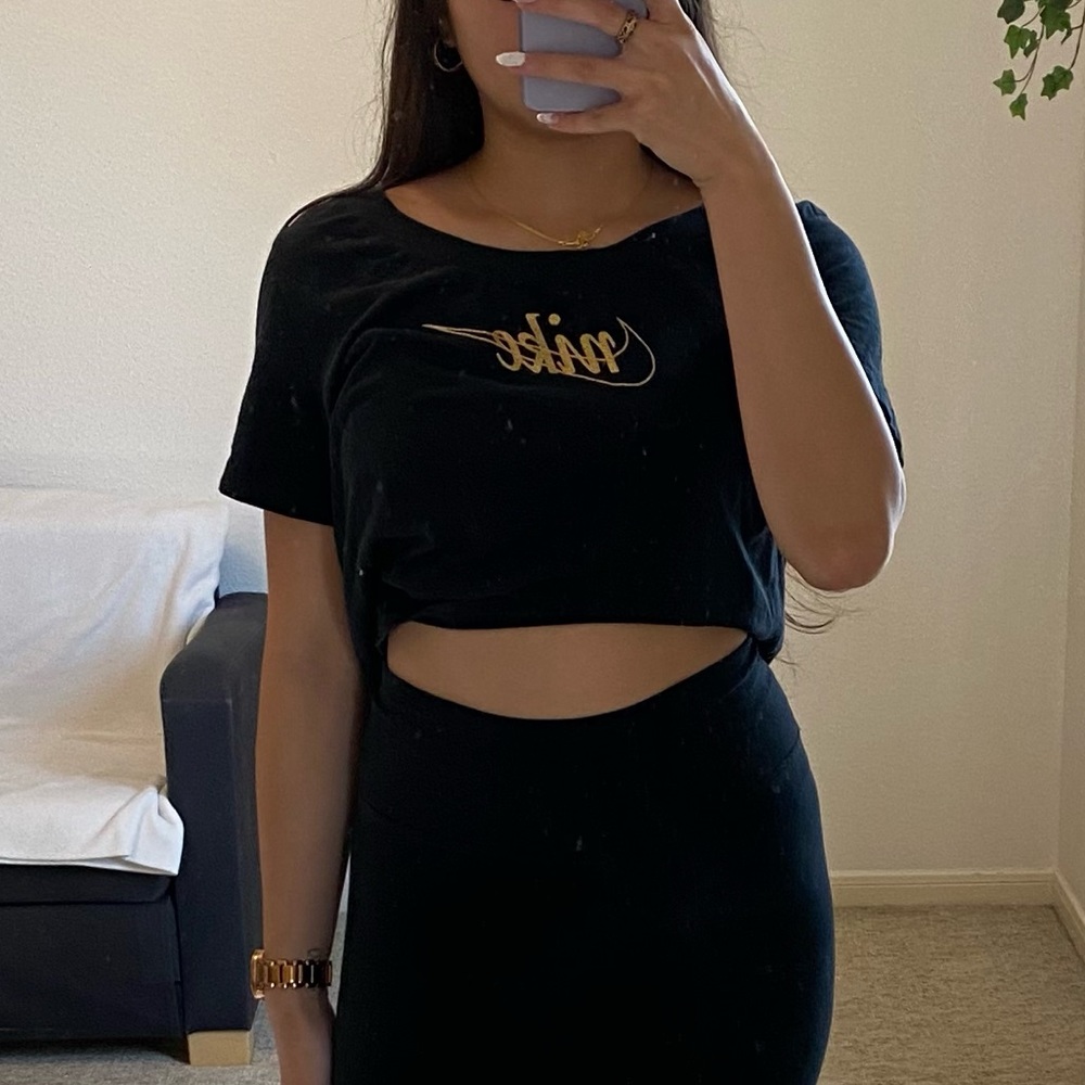 Women’s Nike Top
